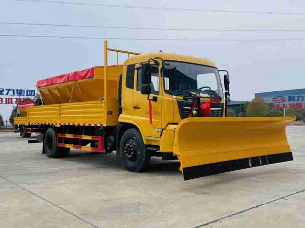 东风天锦除雪车